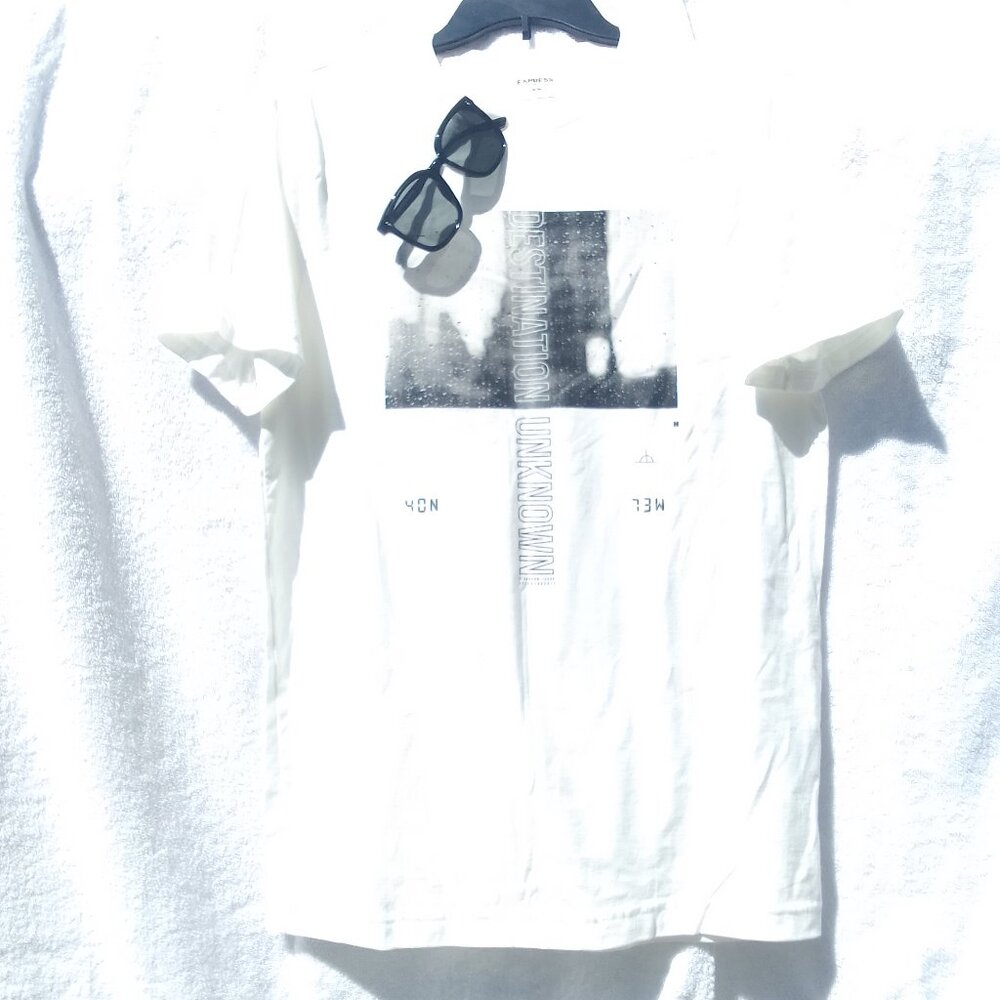 Bundle sharp sunglass&Express special-design T-shirt brand new w tag